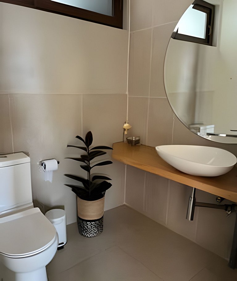 Casa amplia y moderna en Cerro Tacna, Maitencillo