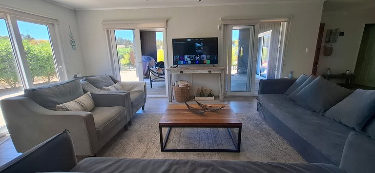 Segura Casa familiar con piscina en Club House.