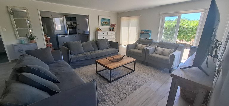 Segura Casa familiar con piscina en Club House.