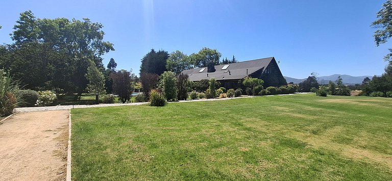 Segura Casa familiar con piscina en Club House.