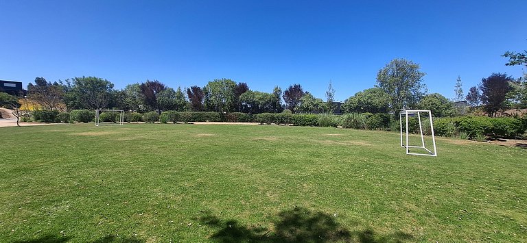 Segura Casa familiar con piscina en Club House.