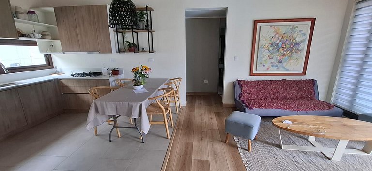 Casa amplia y moderna en Cerro Tacna, Maitencillo